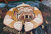 Bangkok Grand Palace, Ramakien murals of the gallery of the Wat Phra Kaew, Hanuman enlarges his body, then places Phra Rams pavilion in his mouth. 